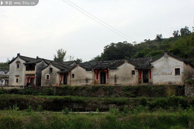 杨氏置业地产有限公司